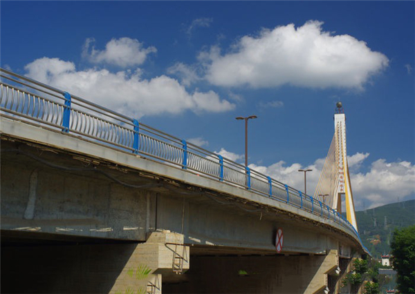 邯郸304不锈钢桥梁护栏：安全、耐用与美观的完美结合