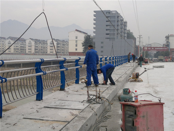 邯郸不锈钢复合管护栏常见问题及解决方案